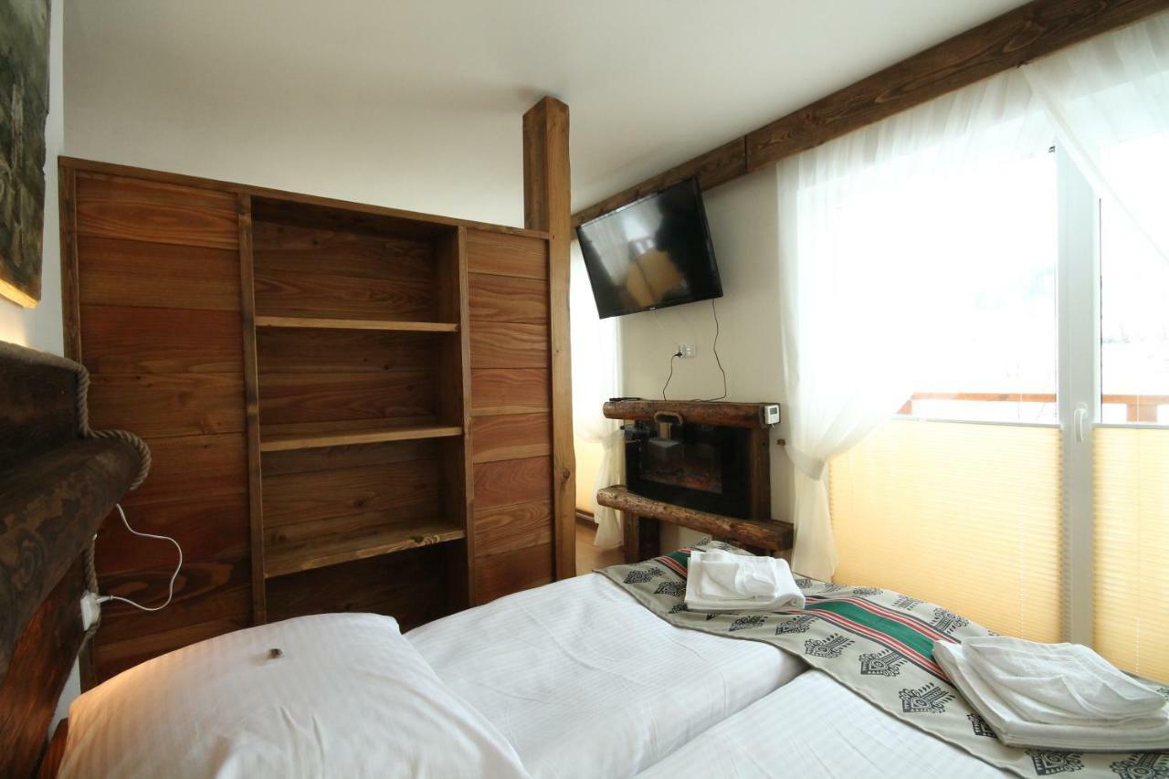 Bed and Breakfast Kazikowa Kuznia Białka Esterno foto